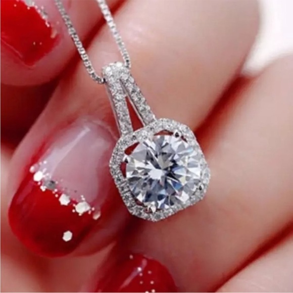 Jewelry - NEW 925 Sterling Silver 3CT Diamond Halo Necklace